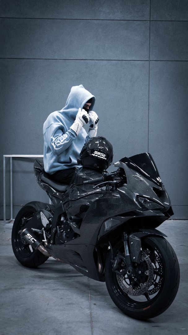 FLARE HOODIE