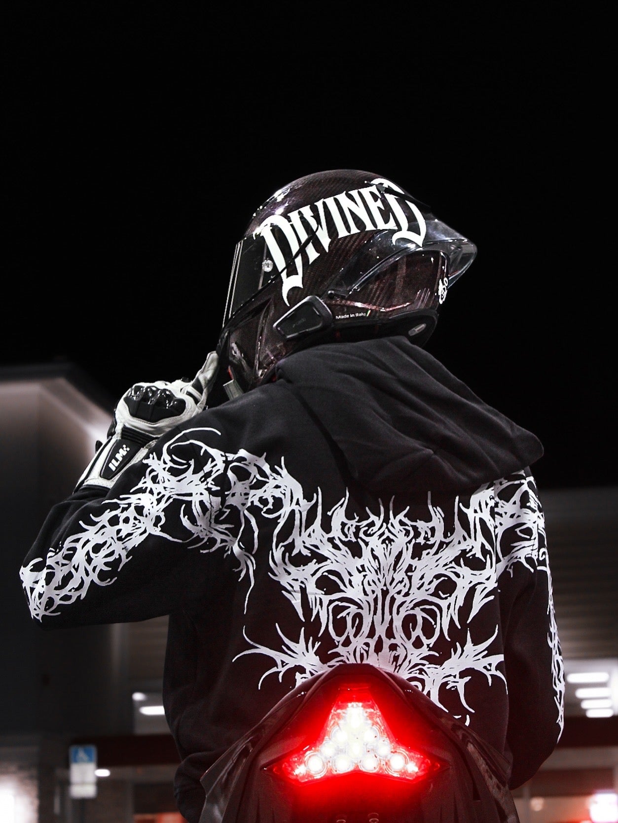 DIVINED RACING HELMET STICKER