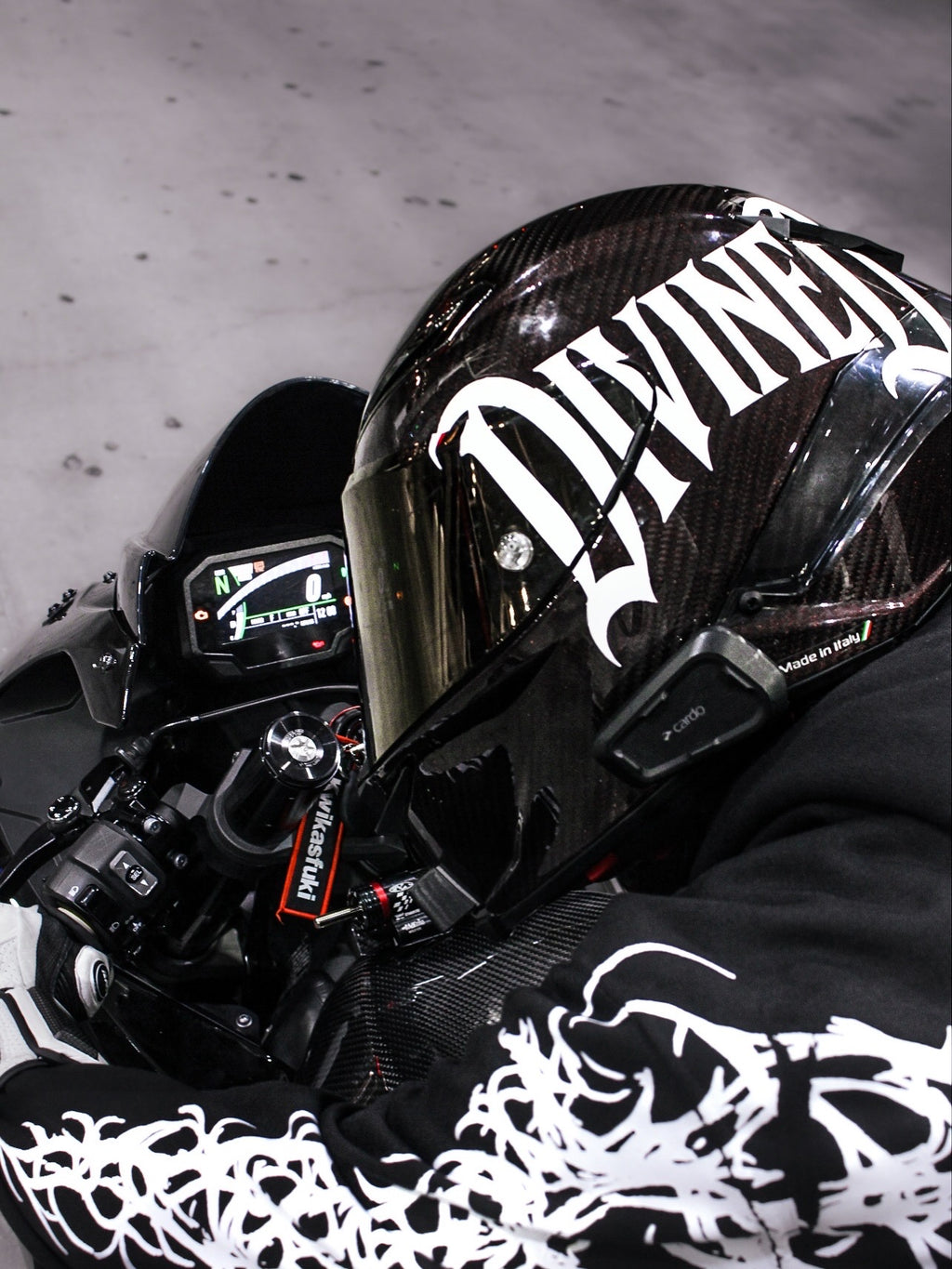 DIVINED RACING HELMET STICKER